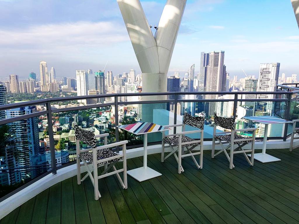 Modern Luxury Lower Penthouse Unit Manila Exterior photo