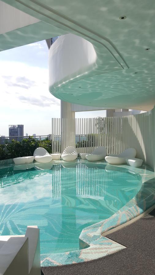 Modern Luxury Lower Penthouse Unit Manila Exterior photo